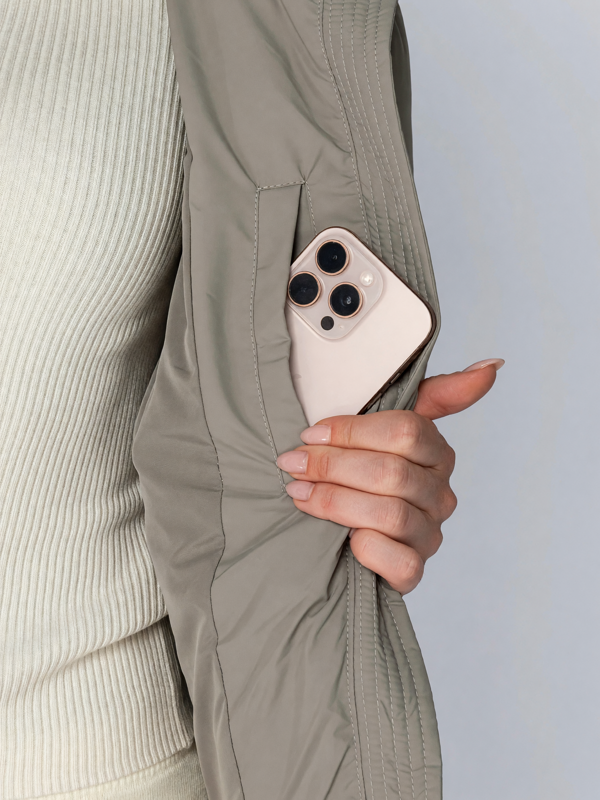 Isaure poche detail