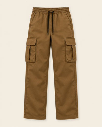 Pantalon cargo droit gingembre, packshot sur fond ivoire